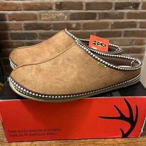 Deer Stags Tan Suede Men's Slip-Ons Slippers